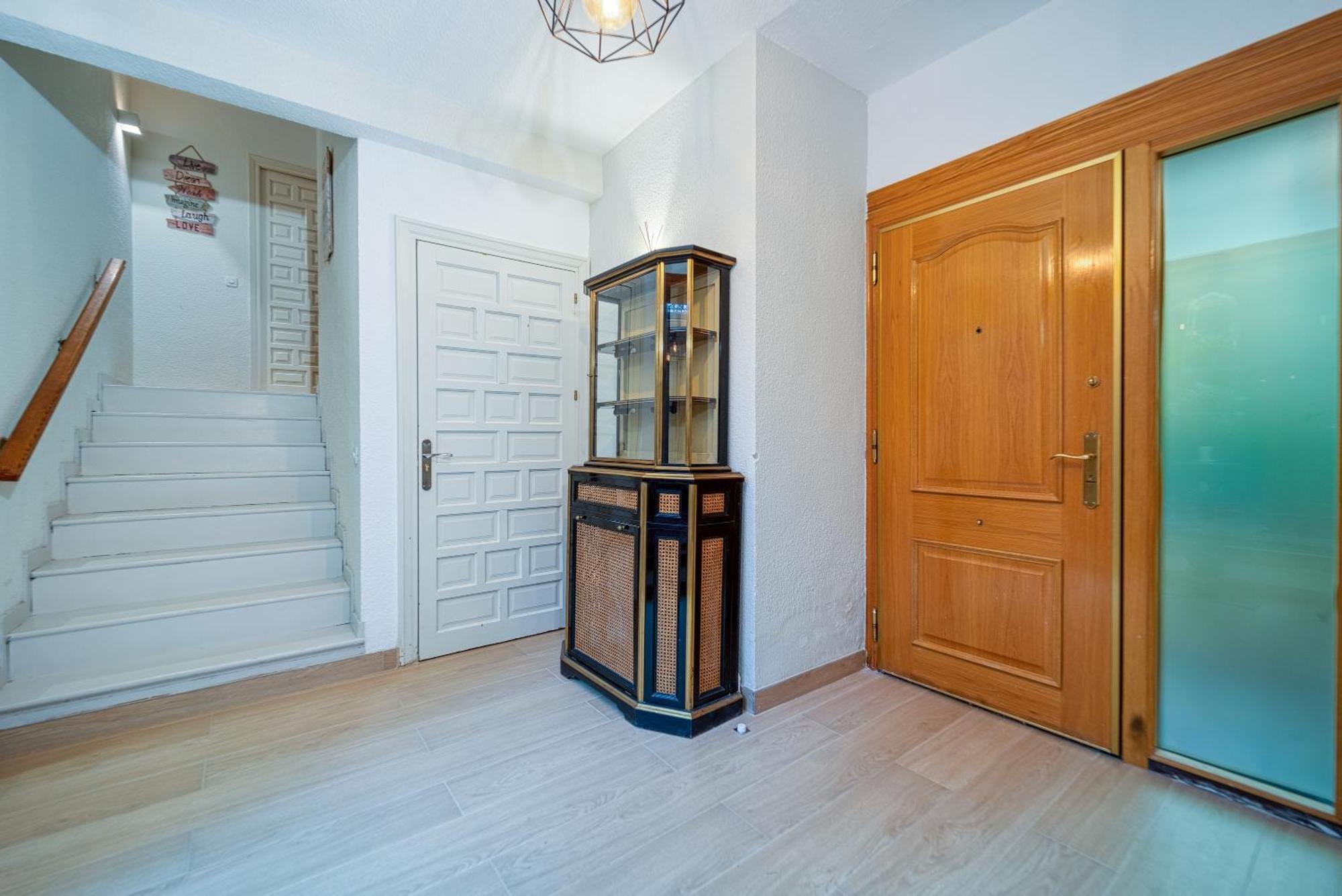 P Casacafe Madrid Calle Carlos Dubois 3 Екстер'єр фото