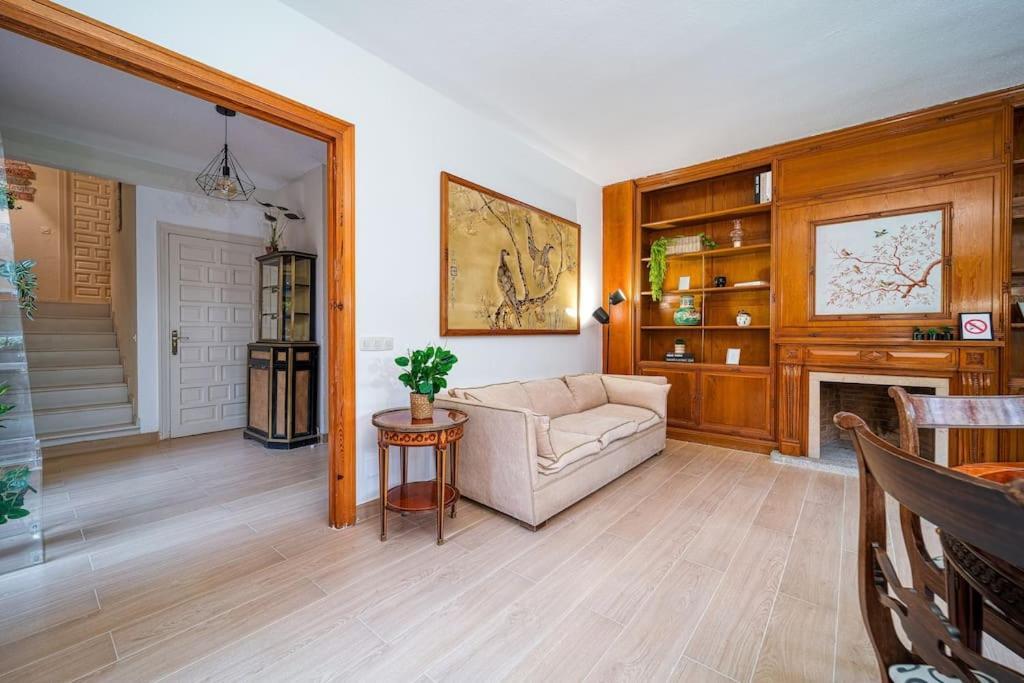 P Casacafe Madrid Calle Carlos Dubois 3 Екстер'єр фото